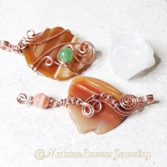 Rustic yet Elegant Contrasting Elements! Tough Banded Agate - Sleek Copper Wrap - Picture 13 of 16